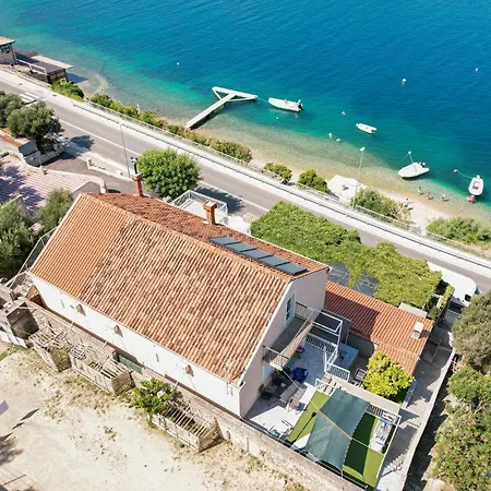 Cozy In Mali With Wifi Lägenhet *